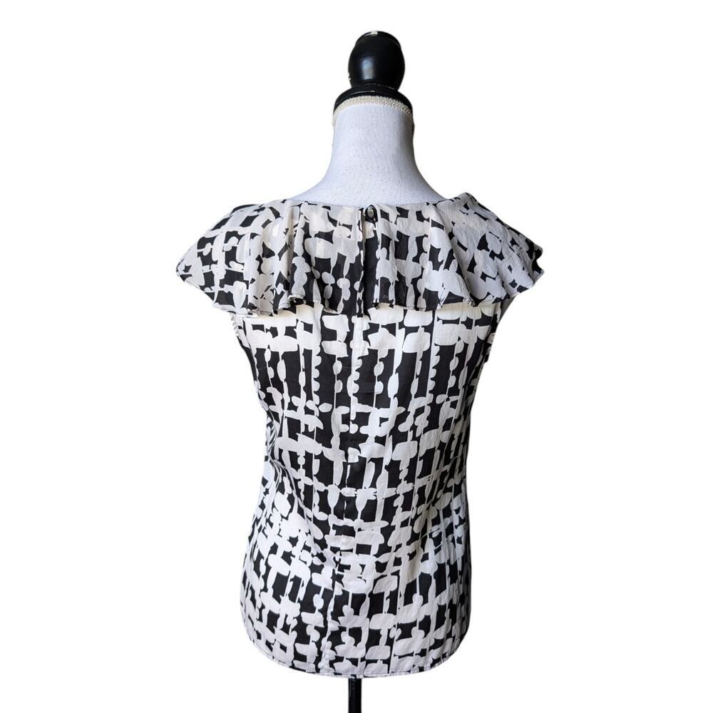 St John Silk Blend Black White Keyhole Back Blouse Top FLAWED Size 2 Ruffle - Picture 2 of 6